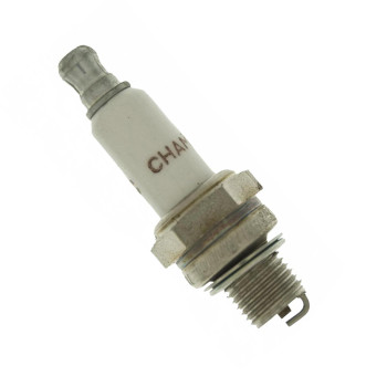 Homelite HL252300 Replacement Spark Plug - 099980425010