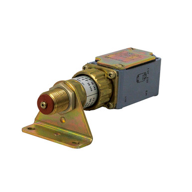 140-720 PSI Pressure Switch Telemecanique XM2-JM050