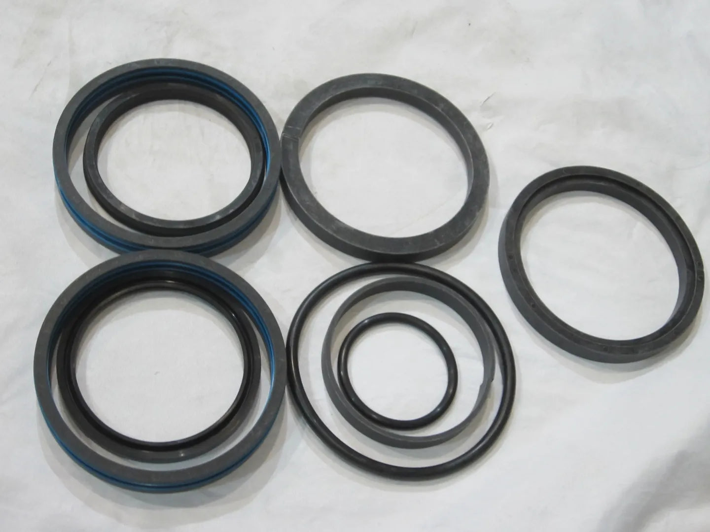 JLG Part # 2901227 – Seal