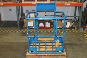 Genie Lift Part # 101982GT - PLAT RAIL ASSY, 4' CE***, EA