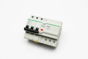 Genie Lift Part # 106477GT - GFI/CIRCUIT BREAKER ASSEMBLY, EA