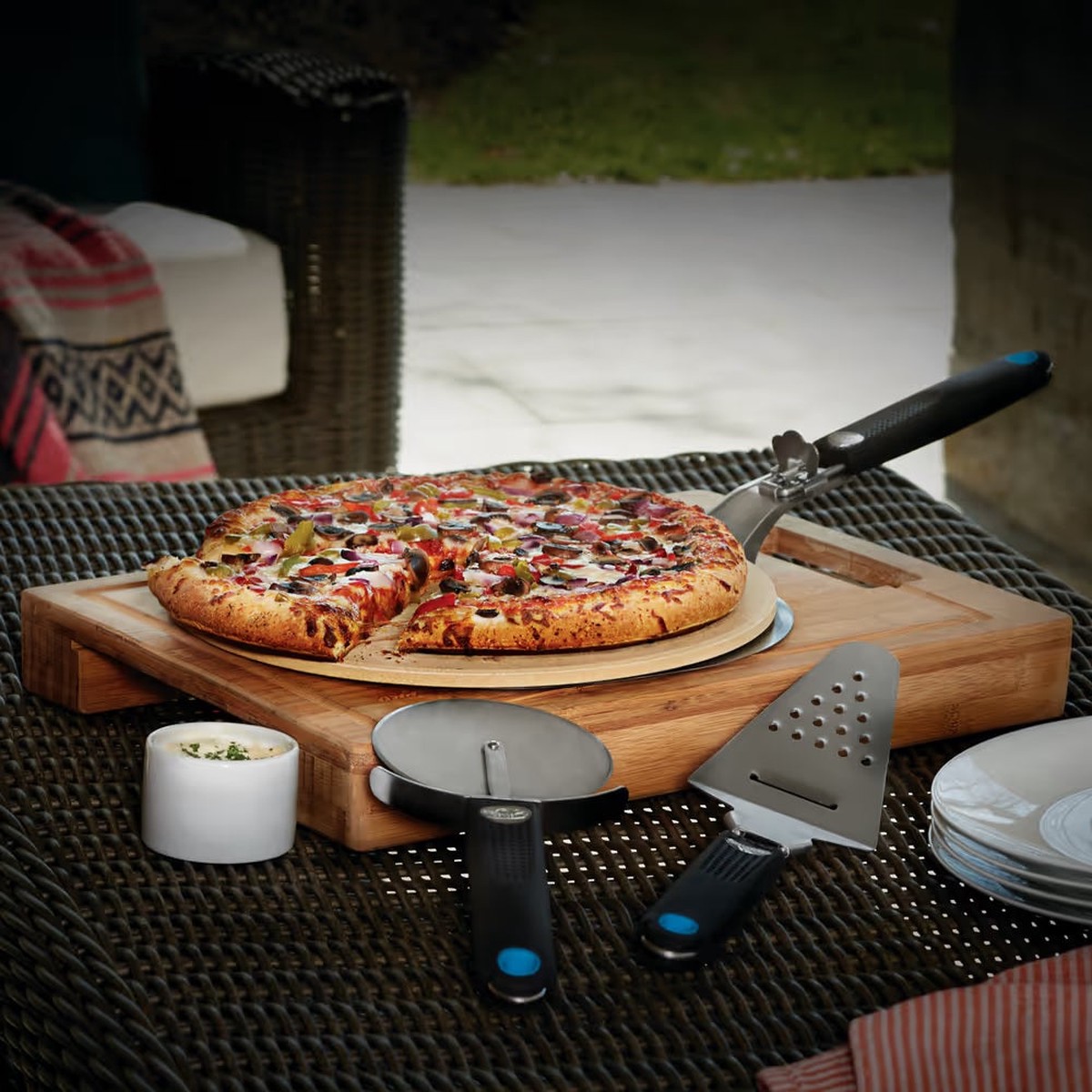 Napoleon Pizza Lover's BBQ Starter Kit