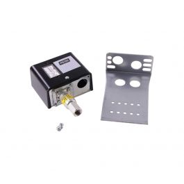 Johnson Controls P70AA-119 Pressure Switch 50-300 PSI Open-Low Ammonia