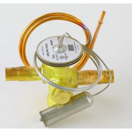 York S1-025-41020-000 5-Ton Thermal Expansion Valve 3/8" x 3/8" R-22 31"Capillary Tube