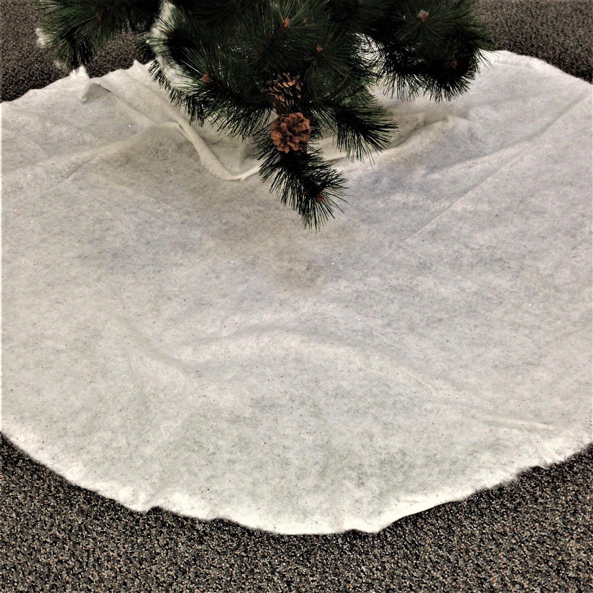 Snow-Tex Artificial Sparkling Snow Christmas Tree Skirt